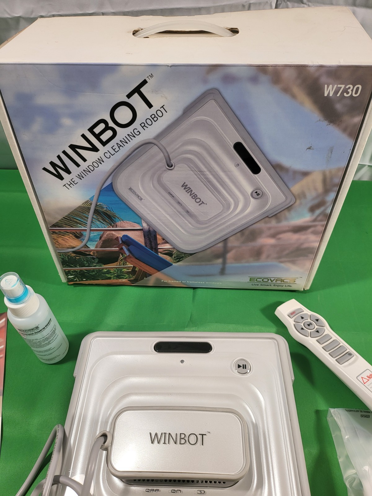 WINBOT W730 THE WINDOW CLEANING ROBOT FOR FRAMED OR FRAMELESS WINDOWS ECOVACS