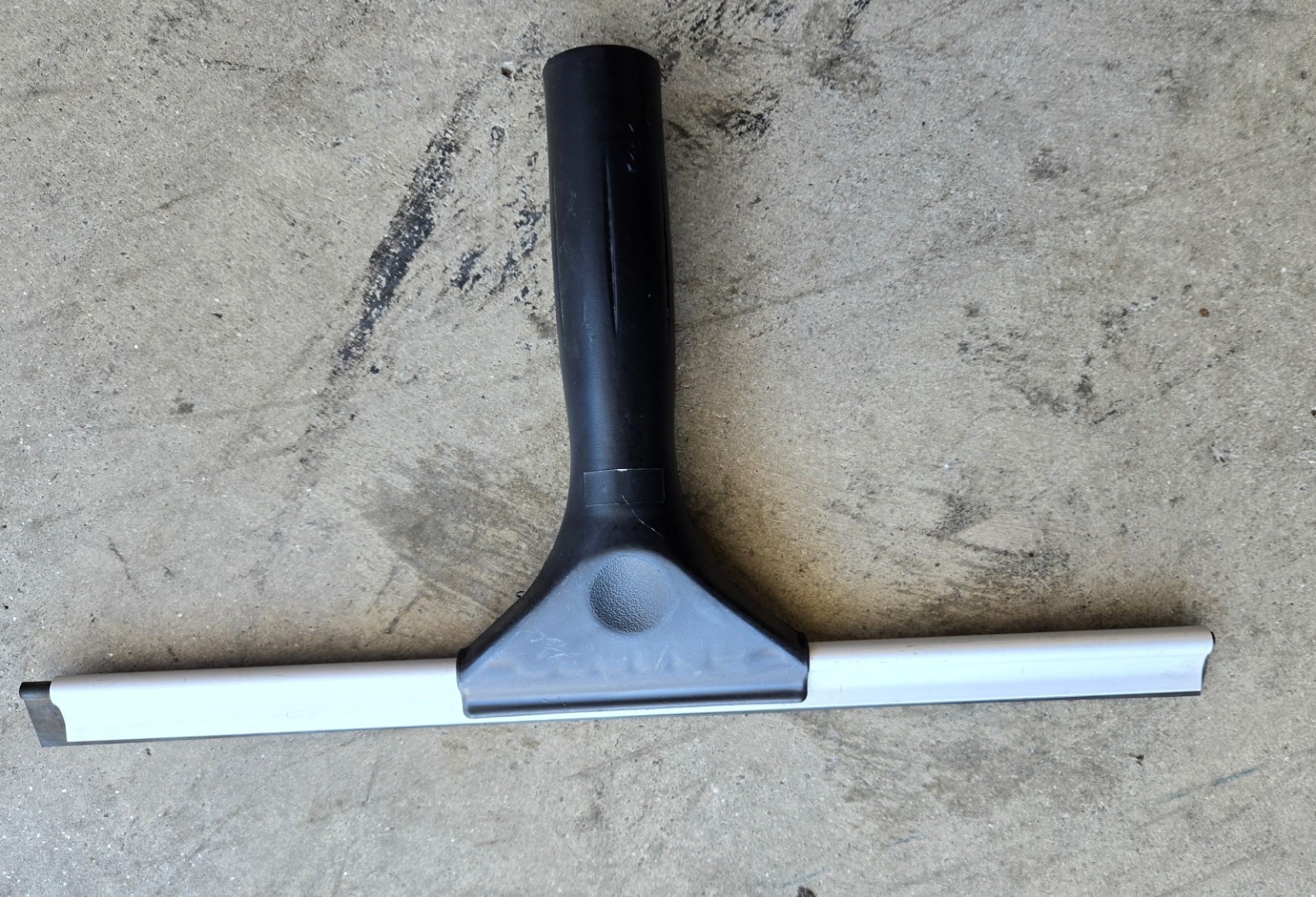 Impact Products 6112IP, 12″ Plastic Window Squeegee, 83222, NEW (4D)